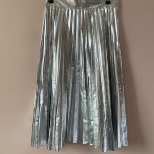 Zara Silver pleated skirt. Size M